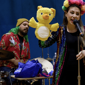 Stomp, Clap and Sing with Bilingual Birdies