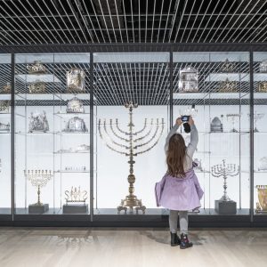 Hanukkah Family Day at Jewish Museum